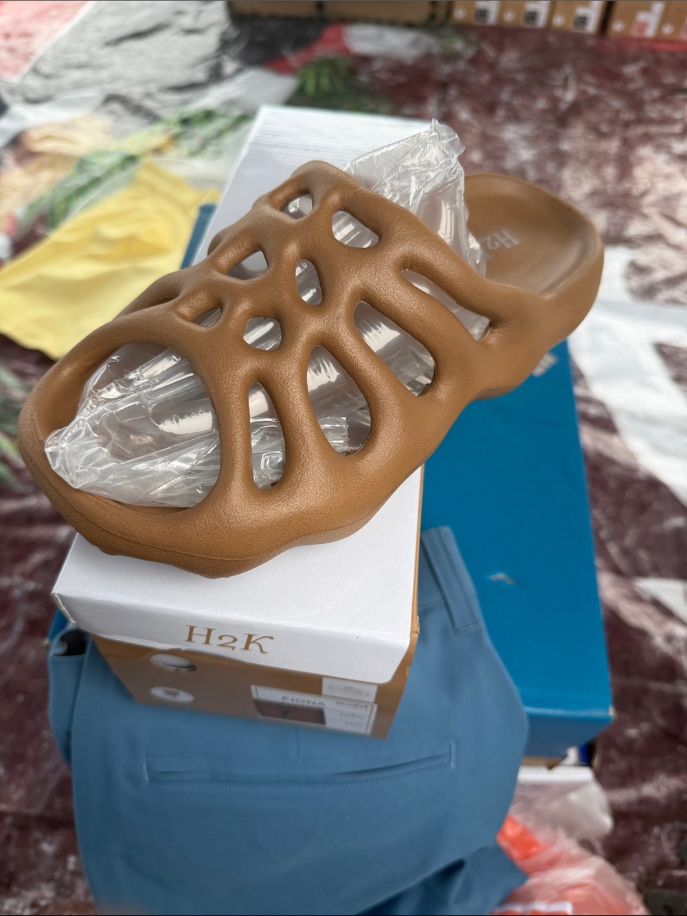 H2K Brown Sculpted Slide Sandal – Lightweight Casual Slip-On